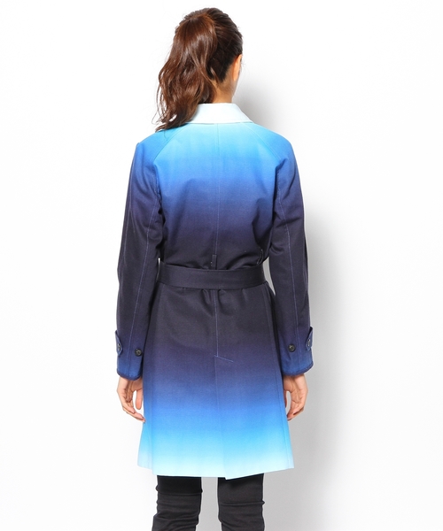 Paul Smith BLACK Paul by Paul Smith（ポールスミスブラック ポールバイポールスミス）の「ディップダイトレンチコート（Paul Smith BLACK）（トレンチコート・レディース・ブルー系6・40/42/38）」の8枚目の写真