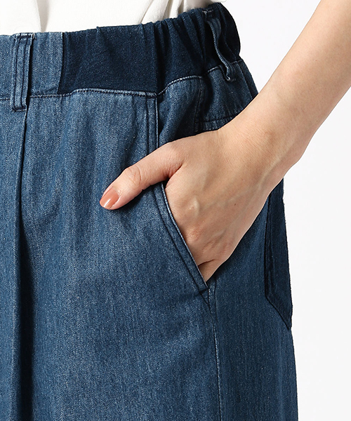 ONIGIRI(オニギリ)の「デニム イージー ワイドパンツ(デニムパンツ・レディース・ホワイト/ネイビー・SMALL/MEDIUM/LARGE)」の9枚目の写真