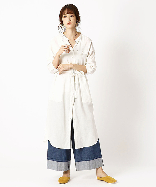 ONIGIRI(オニギリ)の「デニム イージー ワイドパンツ(デニムパンツ・レディース・ホワイト/ネイビー・SMALL/MEDIUM/LARGE)」の4枚目の写真