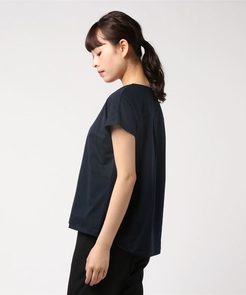 A/C DESIGN BY ALPHA CUBIC（エーシーデザインバイアルファキュービック）の「フロントタックプルオーバー（Tシャツ/カットソー・レディース・ネイビー/オフホワイト/サックスブルー・M size/L size）」の5枚目の写真