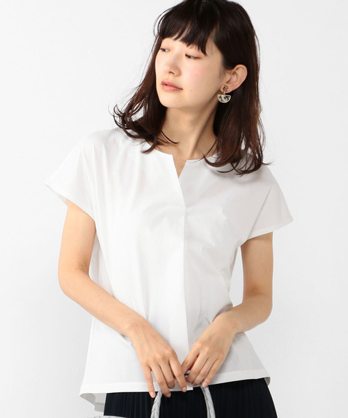 A/C DESIGN BY ALPHA CUBIC（エーシーデザインバイアルファキュービック）の「フロントタックプルオーバー（Tシャツ/カットソー・レディース・ネイビー/オフホワイト/サックスブルー・M size/L size）」の2枚目の写真