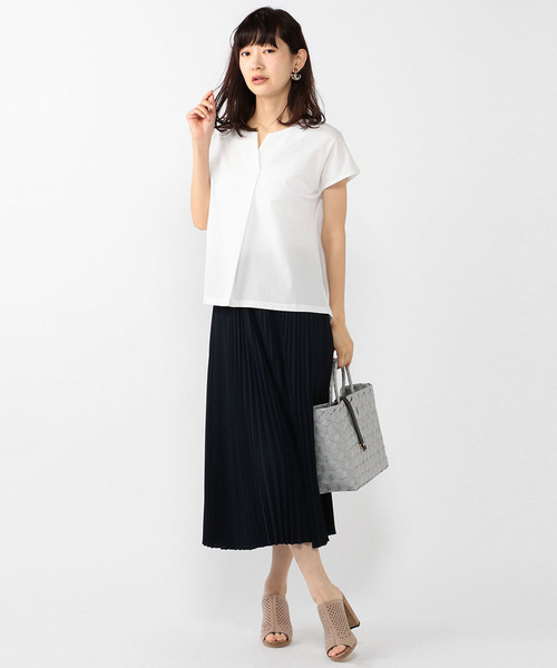 A/C DESIGN BY ALPHA CUBIC（エーシーデザインバイアルファキュービック）の「フロントタックプルオーバー（Tシャツ/カットソー・レディース・ネイビー/オフホワイト/サックスブルー・M size/L size）」の11枚目の写真