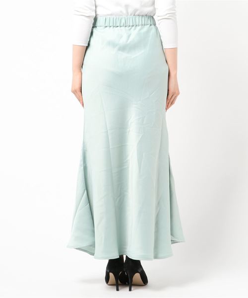 WEGO(ウィゴー)の「WEGO/サテンマーメイドロングスカート(スカート・レディース・シルバー/グリーン系その他・FREE)」の3枚目の写真
