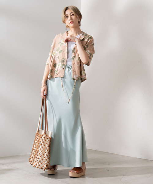 WEGO(ウィゴー)の「WEGO/サテンマーメイドロングスカート(スカート・レディース・シルバー/グリーン系その他・FREE)」の12枚目の写真