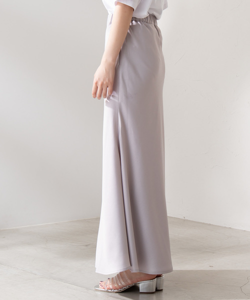 WEGO(ウィゴー)の「WEGO/サテンマーメイドロングスカート(スカート・レディース・シルバー/グリーン系その他・FREE)」の7枚目の写真