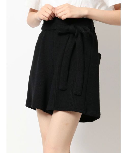 dazzlin（ダズリン）の「リボン付ニットショートパンツ（その他パンツ・レディース・ブラック/アイボリー/ピンク/ブラウン・FREE）」の2枚目の写真