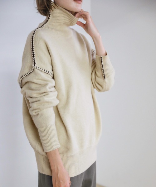 select MOCA(セレクトモカ)の「ステッチタートルネックニット(ニット/セーター・レディース・ブラウン/アイボリー/ダークブルー・FREE)」の9枚目の写真