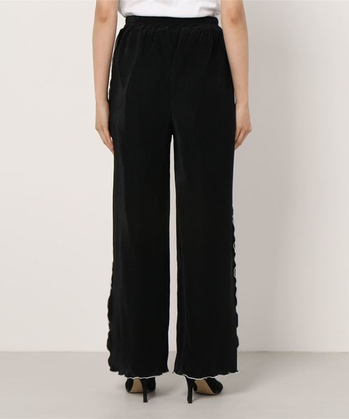 WC(ダブル シー)の「WC/【セットアップ対応商品】サテンメロウスリットパンツ(スラックス・レディース・ブラック/グリーン/ベージュ・FREE)」の9枚目の写真