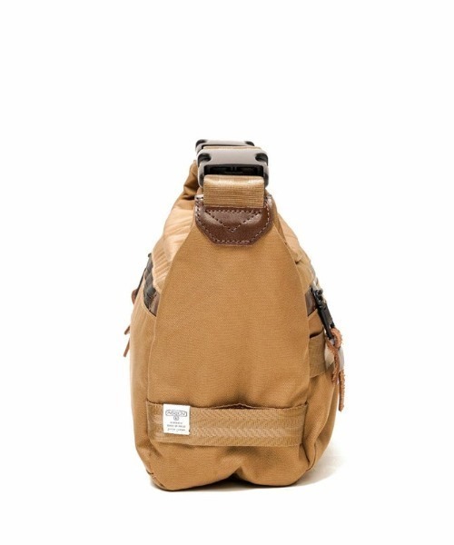 AS2OV(アッソブ)の「【AS2OV/アッソブ】 CORDURA DOBBY 2WAY SHOULDER S / ショルダーバッグ(ショルダーバッグ・メンズ・ブラック/カーキ・FREE)」の10枚目の写真