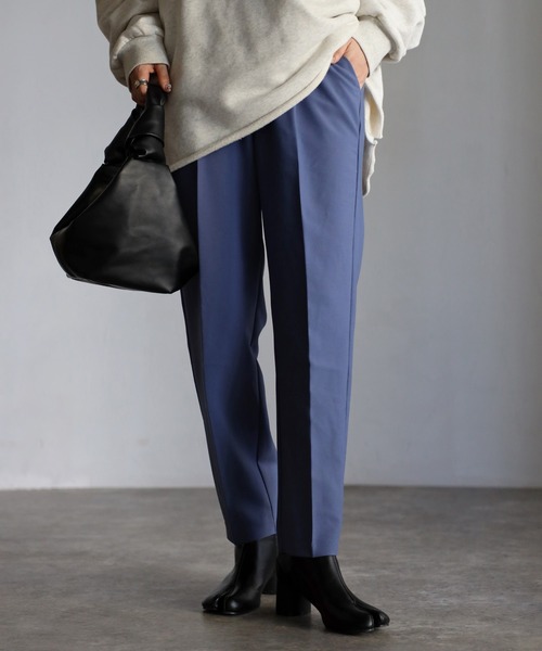 Bonjour Sagan(ボンジュールサガン)の「ウエストゴムテーパードパンツ(スラックス・レディース・ブラウン/ブルー/ブラック/グリーン/パープル/イエロー/グレイッシュベージュ/オレンジ/テラコッタ/ブルーグリーン/キャメル/ネイビー/ブルー系その他/ライトグレー/ダークグリーン/レッド/マスタード・FREE/L)」の11枚目の写真