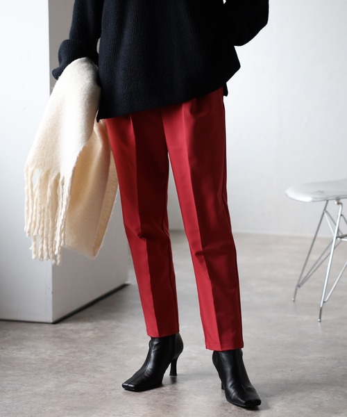 Bonjour Sagan(ボンジュールサガン)の「ウエストゴムテーパードパンツ(スラックス・レディース・ブラウン/ブルー/ブラック/グリーン/パープル/イエロー/グレイッシュベージュ/オレンジ/テラコッタ/ブルーグリーン/キャメル/ネイビー/ブルー系その他/ライトグレー/ダークグリーン/レッド/マスタード・FREE/L)」の16枚目の写真