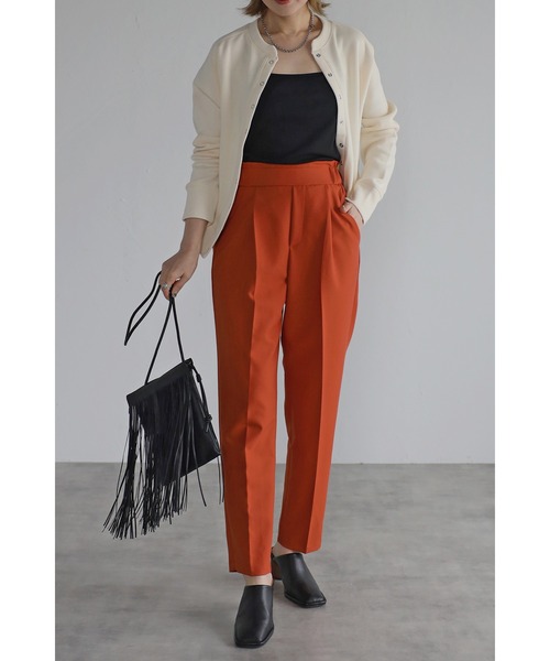 Bonjour Sagan(ボンジュールサガン)の「ウエストゴムテーパードパンツ(スラックス・レディース・ブラウン/ブルー/ブラック/グリーン/パープル/イエロー/グレイッシュベージュ/オレンジ/テラコッタ/ブルーグリーン/キャメル/ネイビー/ブルー系その他/ライトグレー/ダークグリーン/レッド/マスタード・FREE/L)」の18枚目の写真