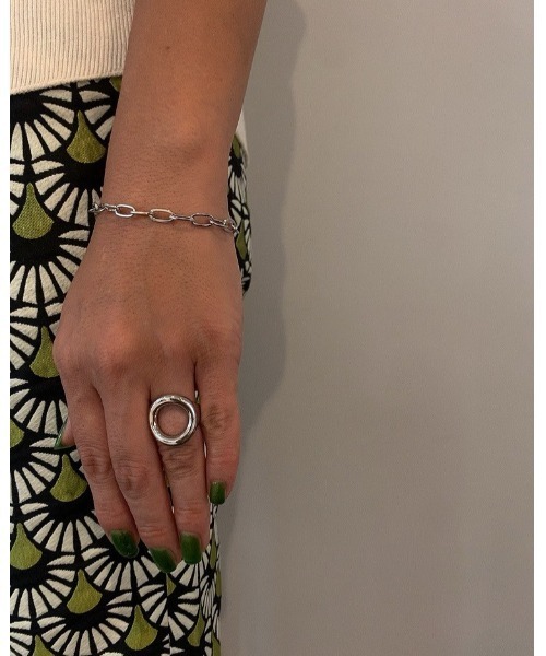 mou(モウ)の「Plump Foop Ring(リング・レディース・シルバー/ゴールド・FREE)」の7枚目の写真