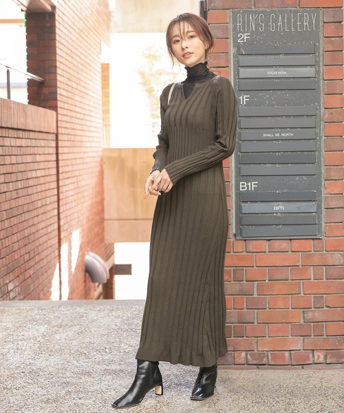 KOBE LETTUCE（コウベレタス）の「キーネックリブニットワンピース（ワンピース・レディース・ブラック/ブラウン/カーキ・FREE）」の14枚目の写真