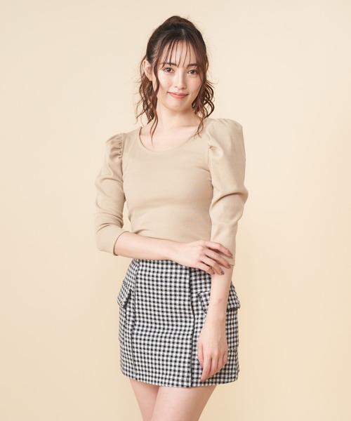 MIIA(ミーア)の「2wayパワーショルダートップス(Tシャツ/カットソー・レディース・ブラック/ベージュ/オフホワイト/ピンク・FREE)」の3枚目の写真