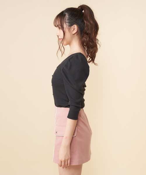 MIIA(ミーア)の「2wayパワーショルダートップス(Tシャツ/カットソー・レディース・ブラック/ベージュ/オフホワイト/ピンク・FREE)」の5枚目の写真