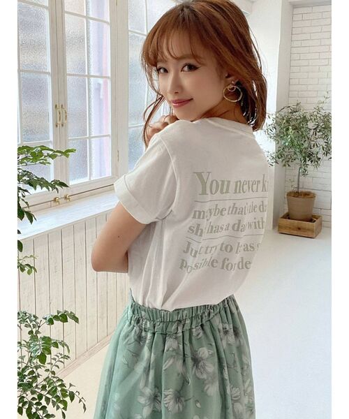 RESEXXY（リゼクシー）の「バックプリントロゴTシャツ（Tシャツ/カットソー・レディース・ベージュ/オフホワイト/ブルー・FREE）」の6枚目の写真