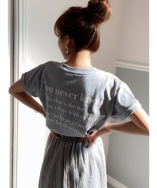 RESEXXY（リゼクシー）の「バックプリントロゴTシャツ（Tシャツ/カットソー・レディース・ベージュ/オフホワイト/ブルー・FREE）」の15枚目の写真