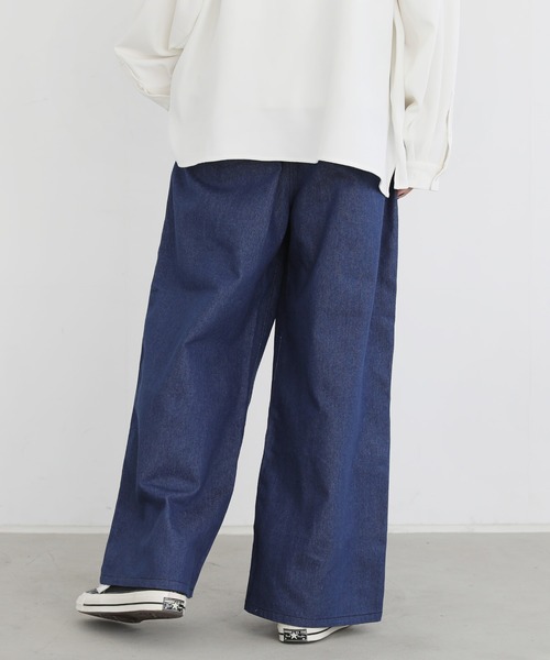LILL(リル)の「ハイウエストディープタックワイドデニムパンツ(デニムパンツ・メンズ・ブラック/インディゴブルー/ワンウォッシュ・S/M/L)」の10枚目の写真