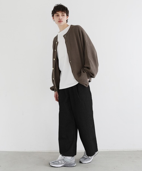 LILL(リル)の「ハイウエストディープタックワイドデニムパンツ(デニムパンツ・メンズ・ブラック/インディゴブルー/ワンウォッシュ・S/M/L)」の5枚目の写真