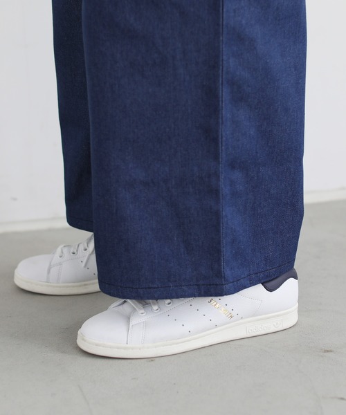 LILL(リル)の「ハイウエストディープタックワイドデニムパンツ(デニムパンツ・メンズ・ブラック/インディゴブルー/ワンウォッシュ・S/M/L)」の22枚目の写真