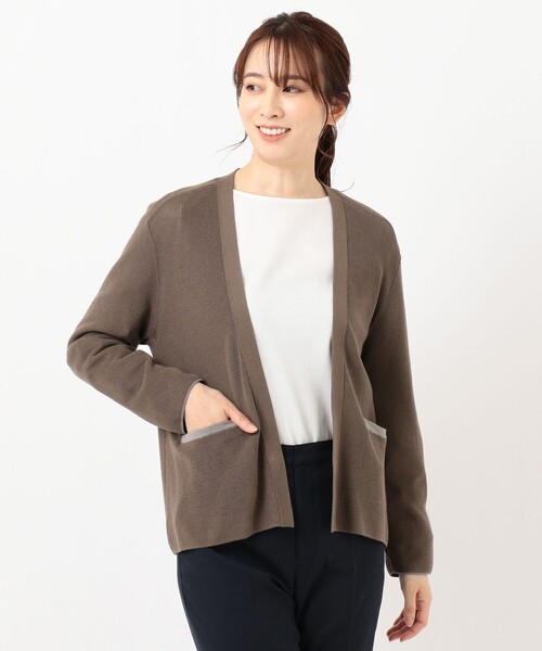 J.PRESS(ジェイプレス)の「【洗える】片畦Vネック ショートカーディガン(カーディガン/ボレロ・レディース・ライトグレー系/ブラウン系/ベージュ系・T13)」の10枚目の写真