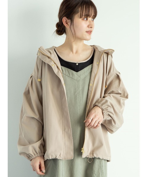 ELENCARE DUE（エレンカーレデュエ）の「・ELENCARE DUE デザインマウンテンパーカー＊（マウンテンパーカー・レディース・ベージュ/アイボリー/ネイビー/ブラック・FREE）」の6枚目の写真