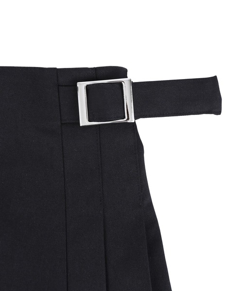 PUNYUS(プニュズ)の「サイドプリーツミニスカート(スカート・レディース・ベージュ/ブラック・1/3/4/2)」の7枚目の写真