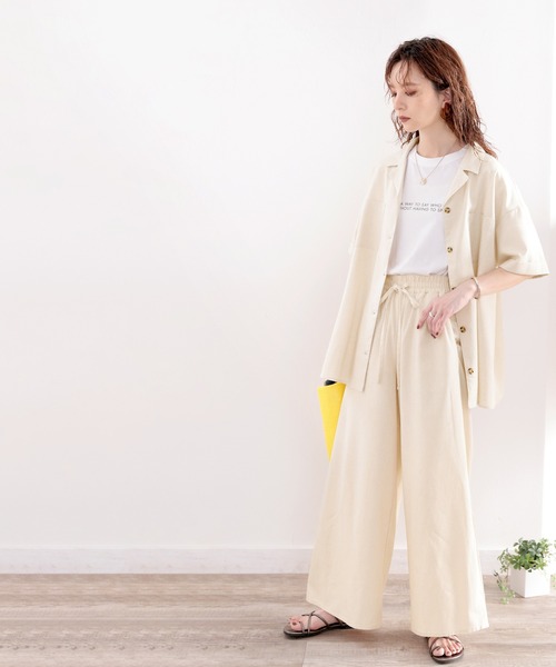 classicalelf(クラシカルエルフ)の「さらっと軽やか。コットンリネン開襟シャツ(シャツ/ブラウス・レディース・ブラック/モカ/サンドベージュ/ナチュラル・LARGE/X-LARGE/MEDIUM/SMALL)」の4枚目の写真