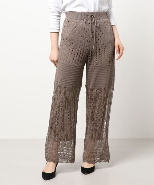 STYLEBLOCK(スタイルブロック)の「かぎ針風ニットパンツ(その他パンツ・レディース・グレイッシュベージュ/ブラウン系その他/ブラック/ホワイト系その他・M)」の4枚目の写真