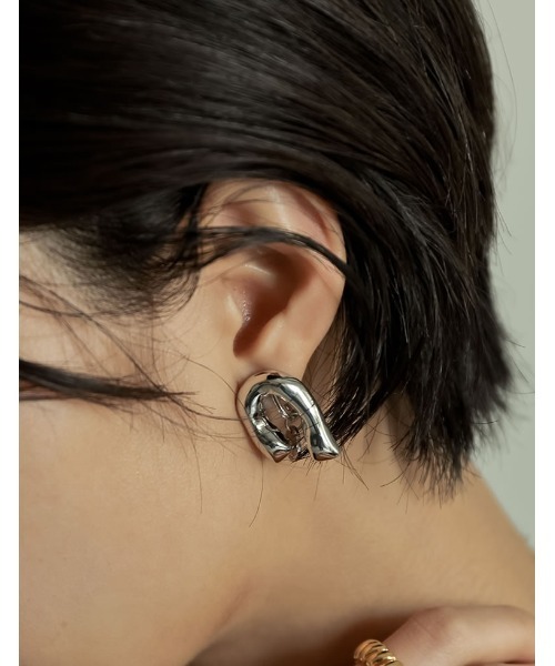 Re:EDIT（リエディ）の「ホースシューイヤリング（イヤリング・レディース・ゴールド/シルバー・FREE）」の6枚目の写真