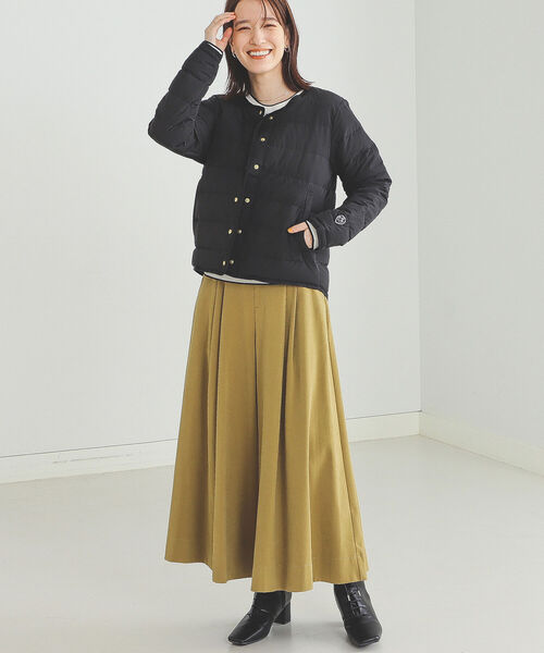 BEAMS HEART（ビームスハート）の「BEAMS HEART / ショート ダウンジャケット（ダウンジャケット/コート・レディース・ブラック/ベージュ/オリーブ・SMALL/MEDIUM）」の6枚目の写真