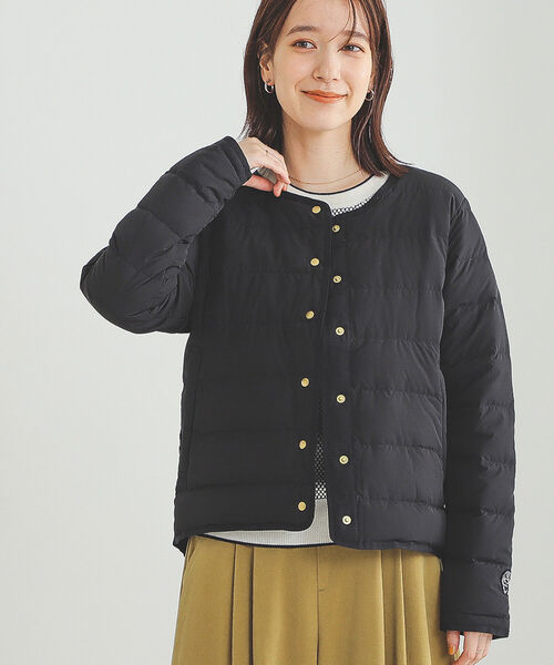 BEAMS HEART（ビームスハート）の「BEAMS HEART / ショート ダウンジャケット（ダウンジャケット/コート・レディース・ブラック/ベージュ/オリーブ・SMALL/MEDIUM）」の16枚目の写真