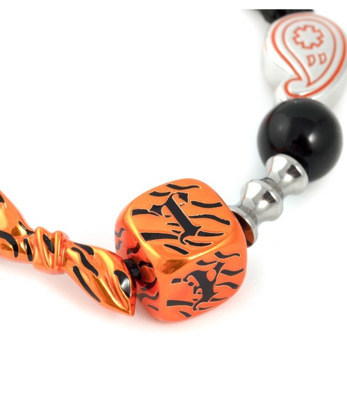 Evae mob（エヴァーモブ）の「EVAEMOB＋TYGA/エバーモブ+タイガ/コラボレーションブレスレット/Tyga Collaboration Bracelet（ブレスレット・メンズ・その他・FREE）」の6枚目の写真