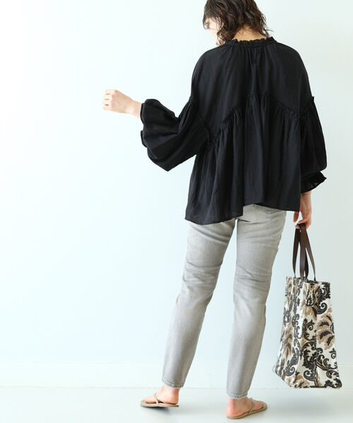 B:MING by BEAMS（ビーミングバイビームス）の「B:MING by BEAMS / 2WAY ボリューム ブラウス（シャツ/ブラウス・レディース・ブラック/ブラウン/グレー・SMALL/MEDIUM）」の9枚目の写真