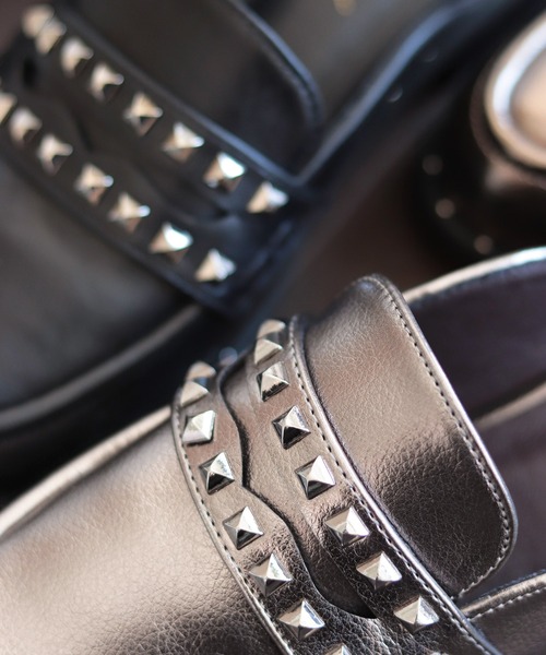 SESTO（セスト）の「スタッズデザインのコインローファーミュールスリッパサンダル（スリッポン・レディース・ブラック/シルバー系その他・LL/3L/S/M/L）」の3枚目の写真