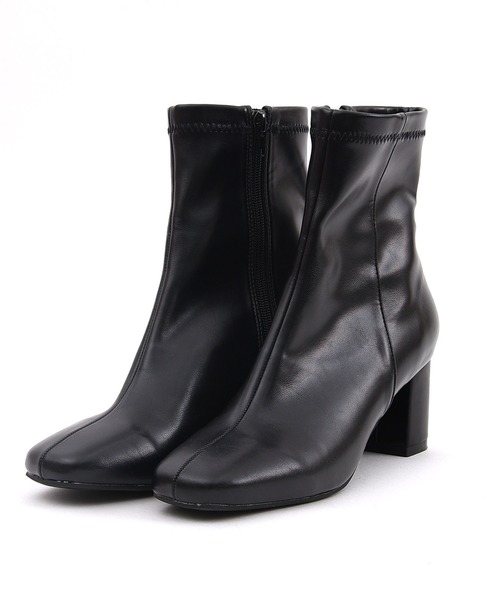 POU DOU DOU（プードゥドゥ）の「ストレッチショートブーツ（ブーツ・レディース・ブラック/ナチュラル/ブルー・4/3）」の2枚目の写真