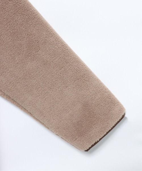 ikka（イッカ）の「リバーシブルフェイクムートンコート（ムートンコート・レディース・オフホワイト/スモークグレー/オリーブ・M/L）」の4枚目の写真