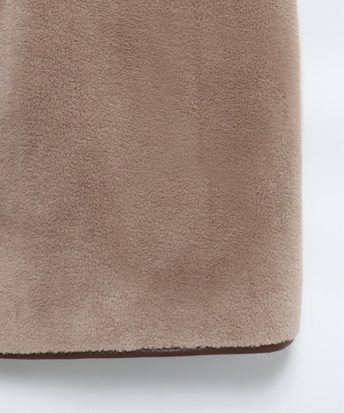 ikka（イッカ）の「リバーシブルフェイクムートンコート（ムートンコート・レディース・オフホワイト/スモークグレー/オリーブ・M/L）」の8枚目の写真