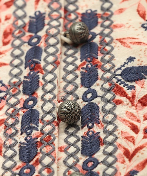 チチカカ（チチカカ）の「リーフプリントバロチ風ワンピース（ワンピース・レディース・ブラック/アイボリー・FREE）」の4枚目の写真