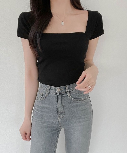 NANING9（ナンニング）の「SONYUNARA モダンスクエアネック半袖Tシャツ（Tシャツ/カットソー・レディース・ブラック/グレー・FREE）」の6枚目の写真