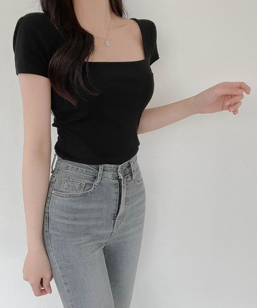 NANING9（ナンニング）の「SONYUNARA モダンスクエアネック半袖Tシャツ（Tシャツ/カットソー・レディース・ブラック/グレー・FREE）」の12枚目の写真