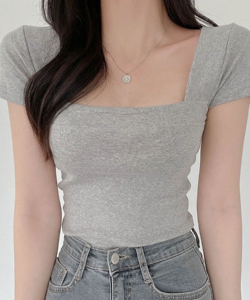 NANING9（ナンニング）の「SONYUNARA モダンスクエアネック半袖Tシャツ（Tシャツ/カットソー・レディース・ブラック/グレー・FREE）」の7枚目の写真