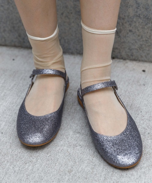 flower(フラワー)の「スパークルストラップバレエパンプス(パンプス・レディース・グレー/シルバー/ゴールド・6/7/8)」の5枚目の写真