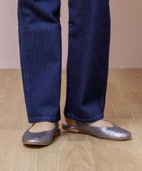 flower(フラワー)の「スパークルストラップバレエパンプス(パンプス・レディース・グレー/シルバー/ゴールド・6/7/8)」の18枚目の写真