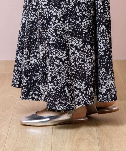 flower(フラワー)の「スパークルストラップバレエパンプス(パンプス・レディース・グレー/シルバー/ゴールド・6/7/8)」の21枚目の写真