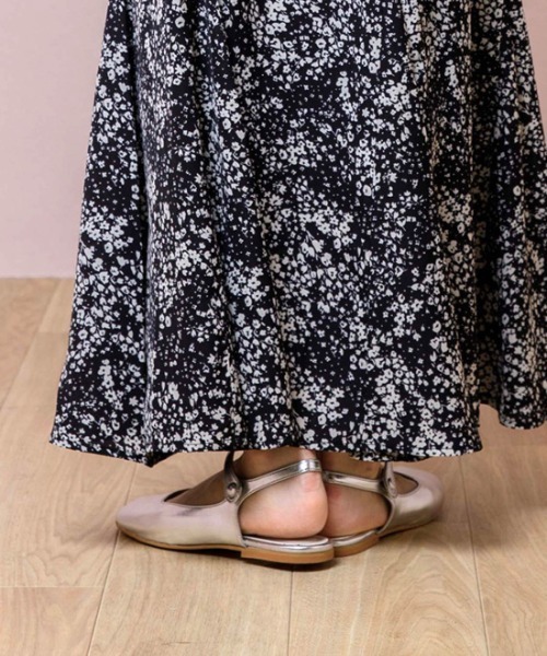 flower(フラワー)の「スパークルストラップバレエパンプス(パンプス・レディース・グレー/シルバー/ゴールド・6/7/8)」の22枚目の写真