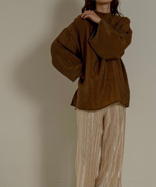 lawgy（ラウジー）の「airy high neck blouse（シャツ/ブラウス・レディース・ホワイト/ブラウン/グレー・FREE）」の4枚目の写真