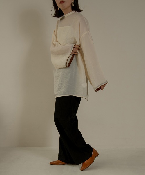 lawgy（ラウジー）の「airy high neck blouse（シャツ/ブラウス・レディース・ホワイト/ブラウン/グレー・FREE）」の11枚目の写真