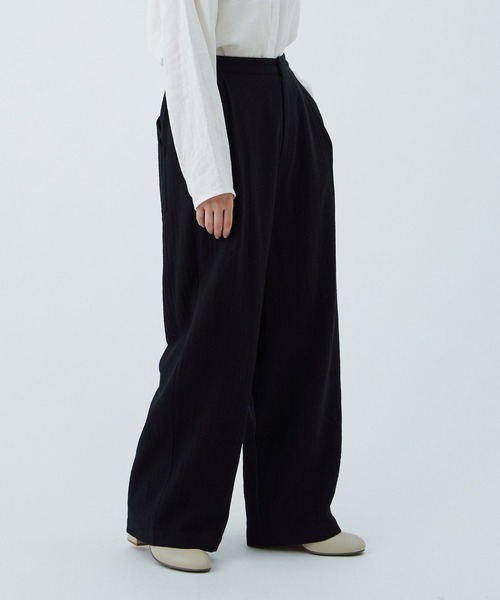conges payes ADIEU TRISTESSE（コンジェ ペイエ アデュートリステス）の「綿麻レーヨンバルーンパンツ（その他パンツ・レディース・ライトカーキ/ブラック・38）」の2枚目の写真